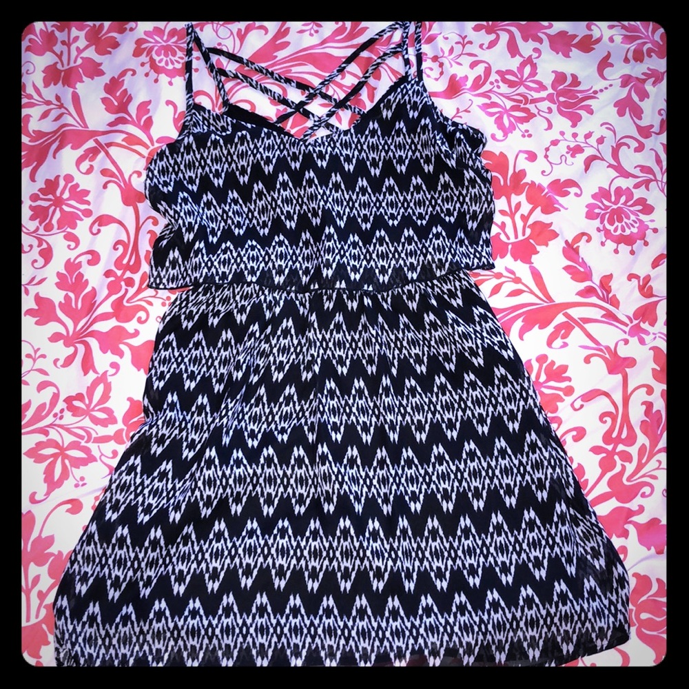 ❤️NWOT Women's dress size L❤️
